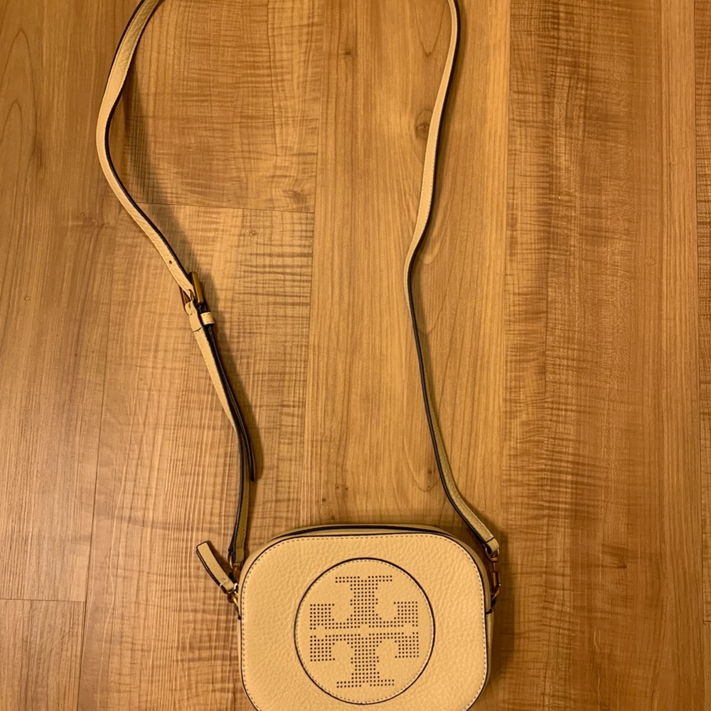 Tory Burch- Perforated Crossbody bag